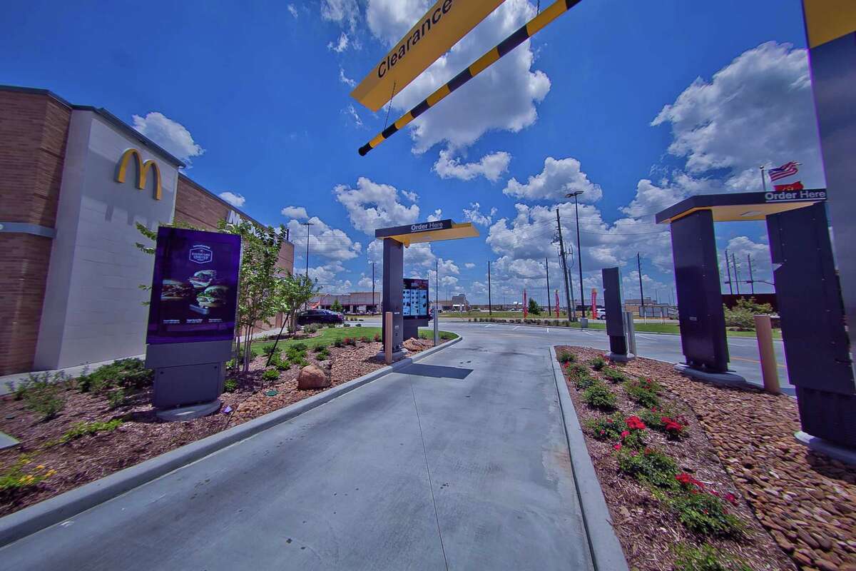 Houstonarea McDonald�s group supports staff members