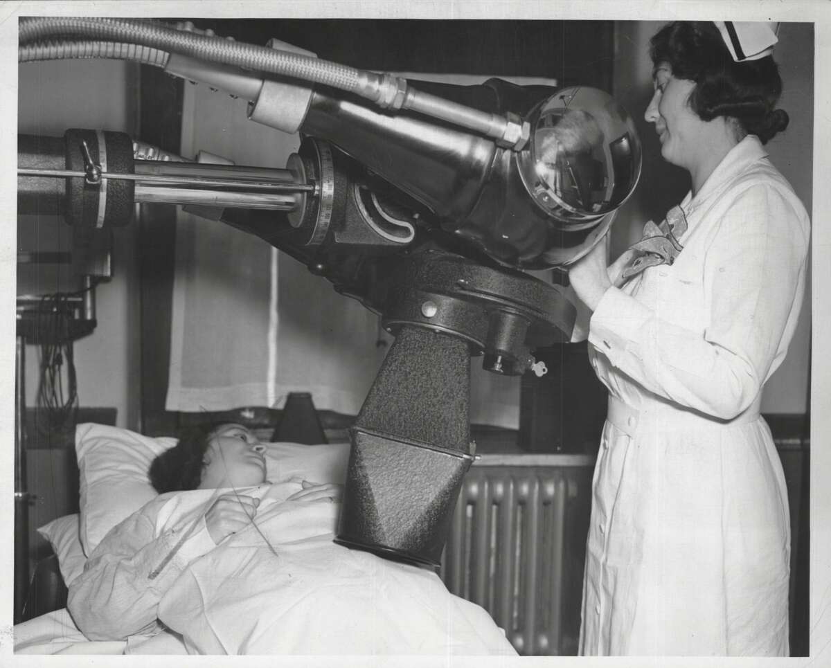 Memorial Hospital Cancer Clinic nurse J. Evelyn Sullivan. April 5, 1939.
