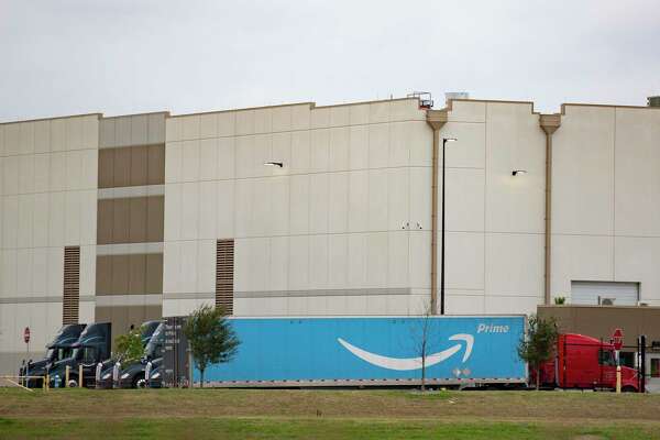 As More Houston Workers For Amazon Fedex Catch Covid 19 Those Left On The Job Are Panicking Houstonchronicle Com