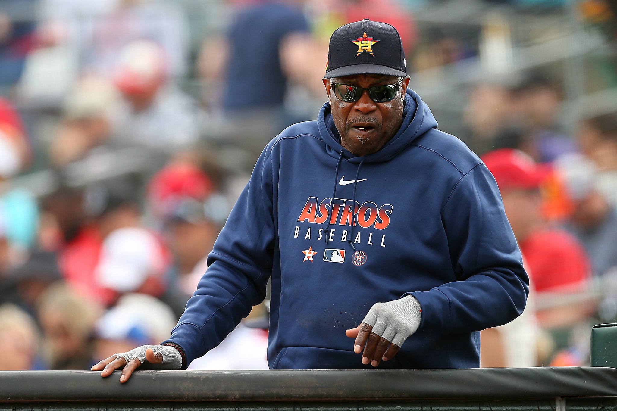 Dusty Baker: Lack of African-American MLB managers continues 'very