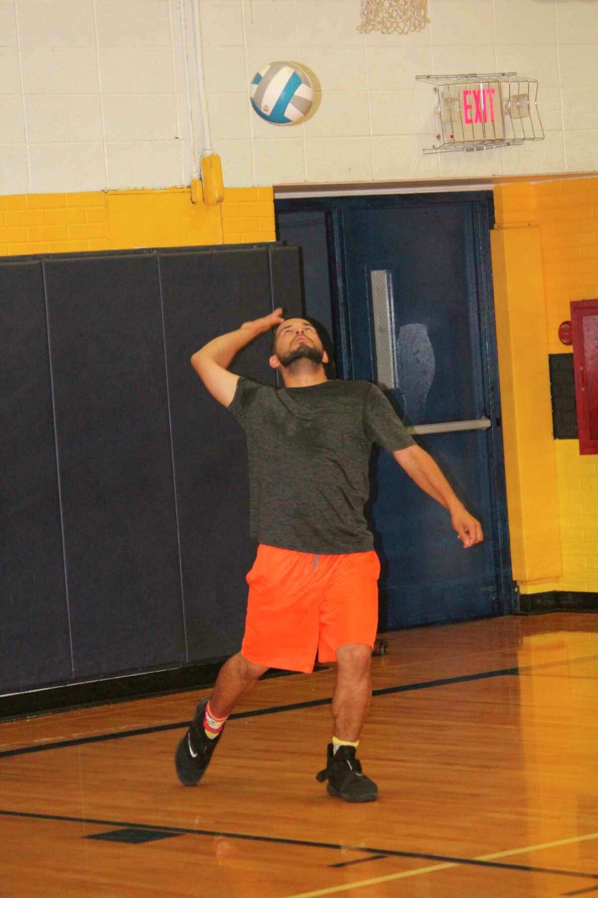Baldwin volleyball coach Duane Roberts has been advising his players to stay in shape and exercise while they're still at home. (Star file photo)