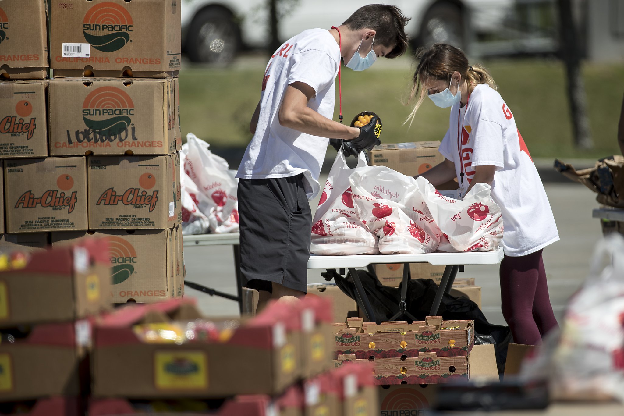 Inslee calls for more WA food bank donations; estimated 12M more