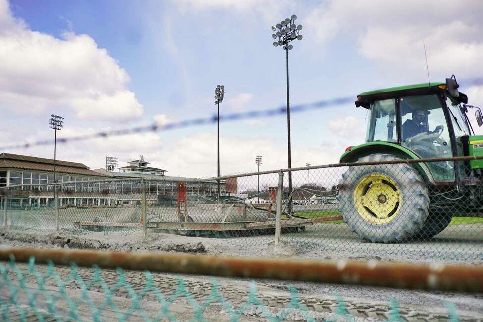 Woes at Saratoga harness track as horses remain with no racing Woes at Saratoga harness track as horses remain with no racing