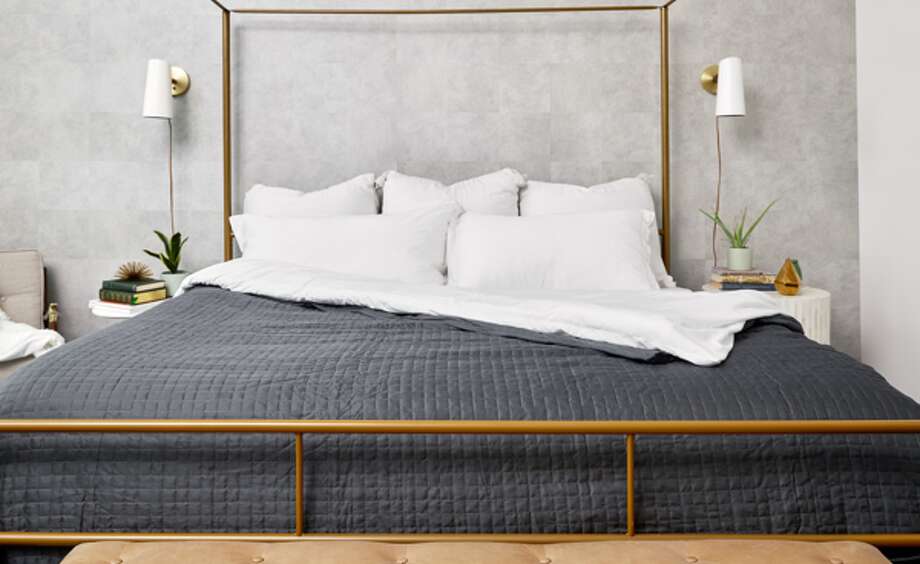 Stay Cool This Summer Under Gravity Blanket S King Sized Cooling Stay Cool This Summer Under Gravity