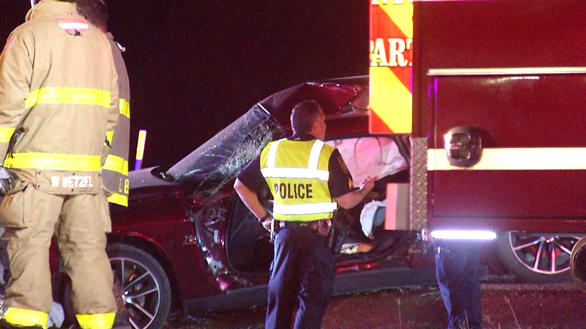 Man dies after a threevehicle crash on the South Side