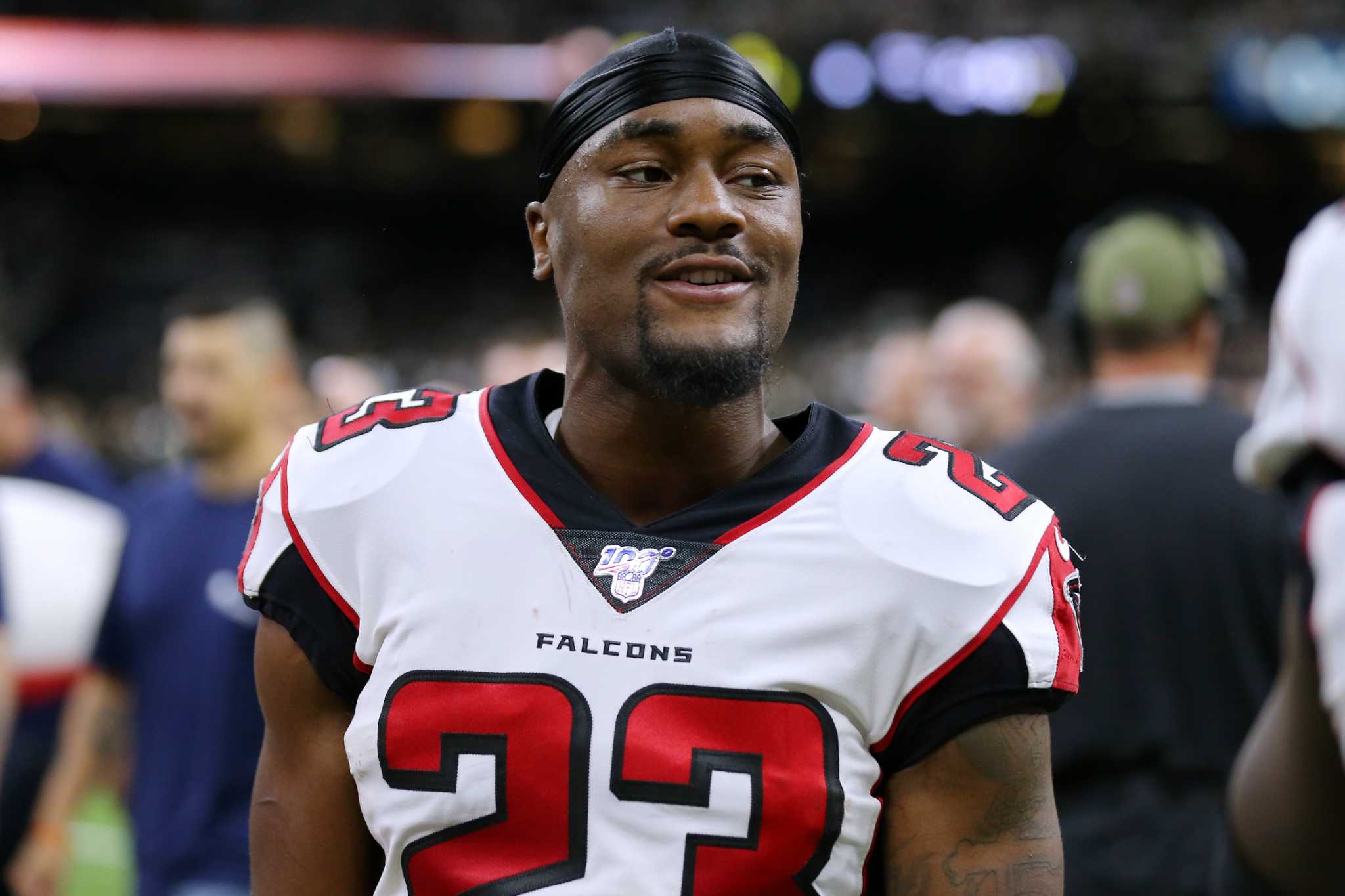 RB Hill signs tender to remain with Falcons