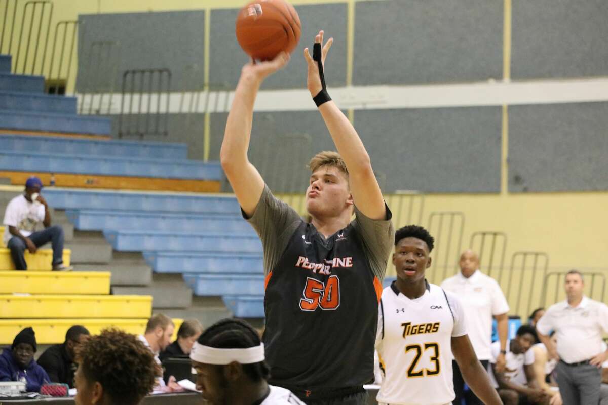 New Siena men's basketball recruit Jackson Stormo, who is transferring from Pepperdine. (Pepperdine athletic communications)