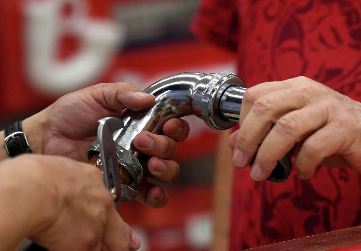 San Antonio homeowners making home improvements during their