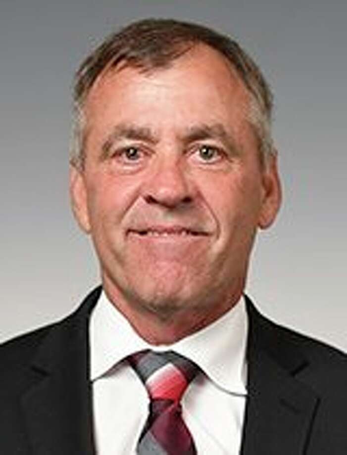 During unusual and uncertain offseason, Annese works to keep his