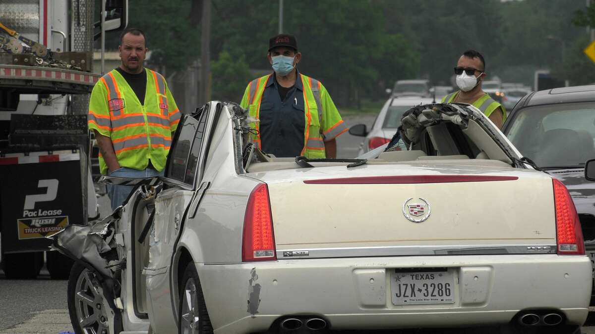 Cadillac Driver Killed Trying To Pass 18-wheeler In Southeast Houston