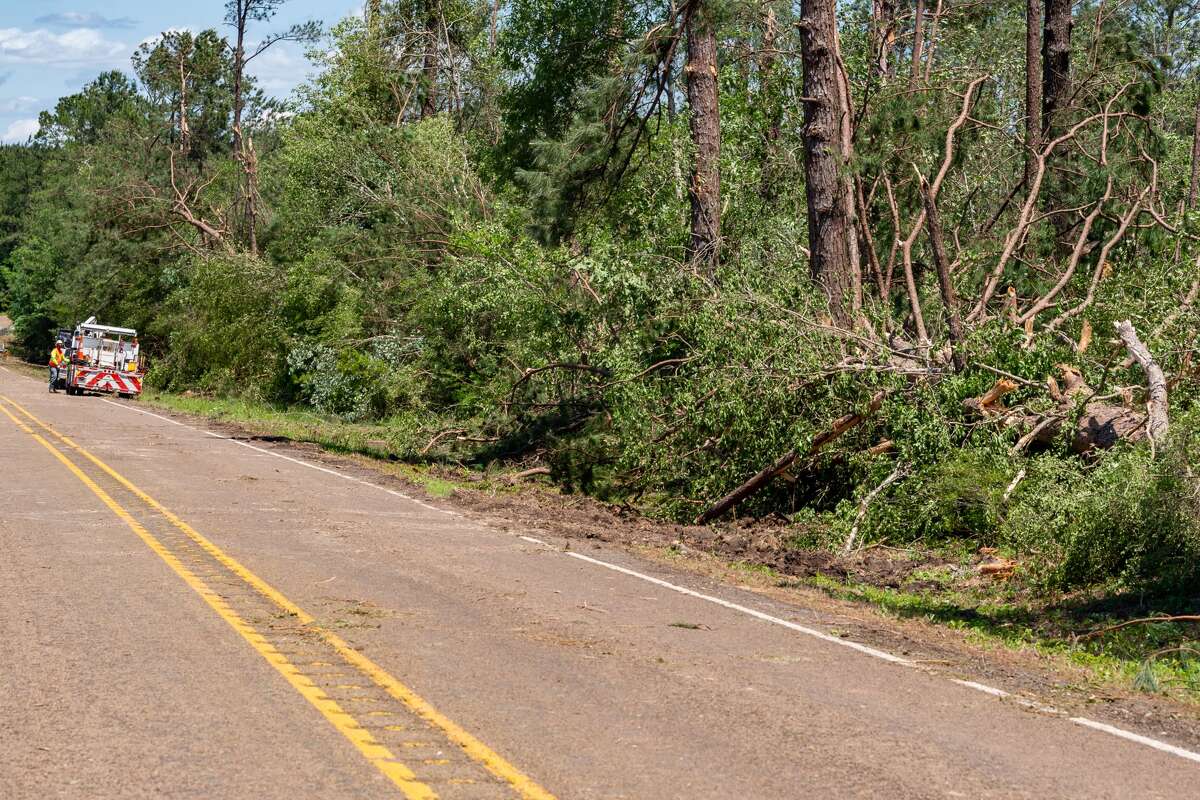 Update Newton County assessing damage after tornado
