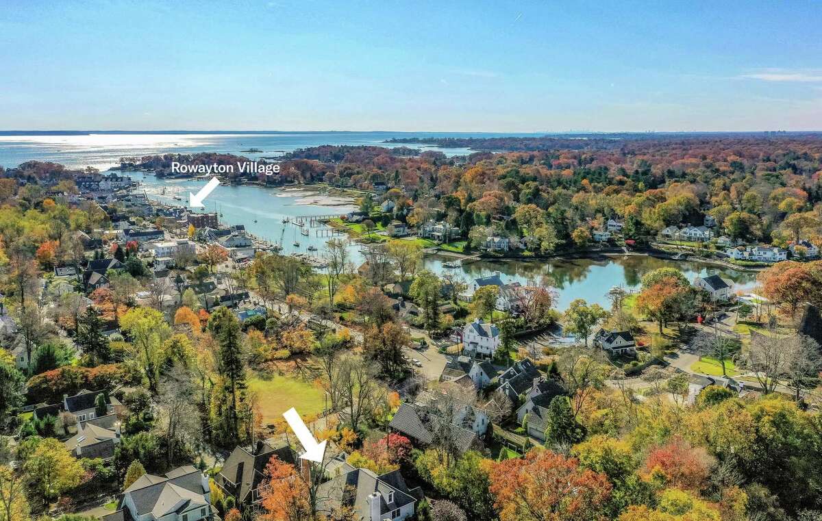 Surrounded by water views, Rowayton colonial boasts sunfilled rooms