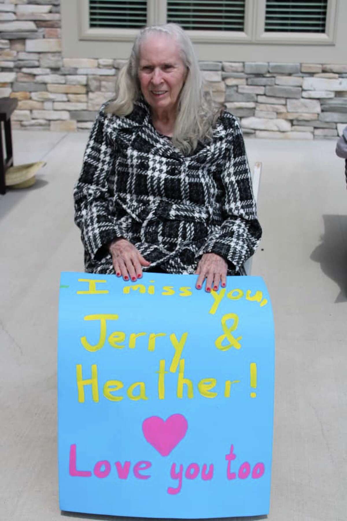 'It has just been so uplifting': Care facility residents visit loved