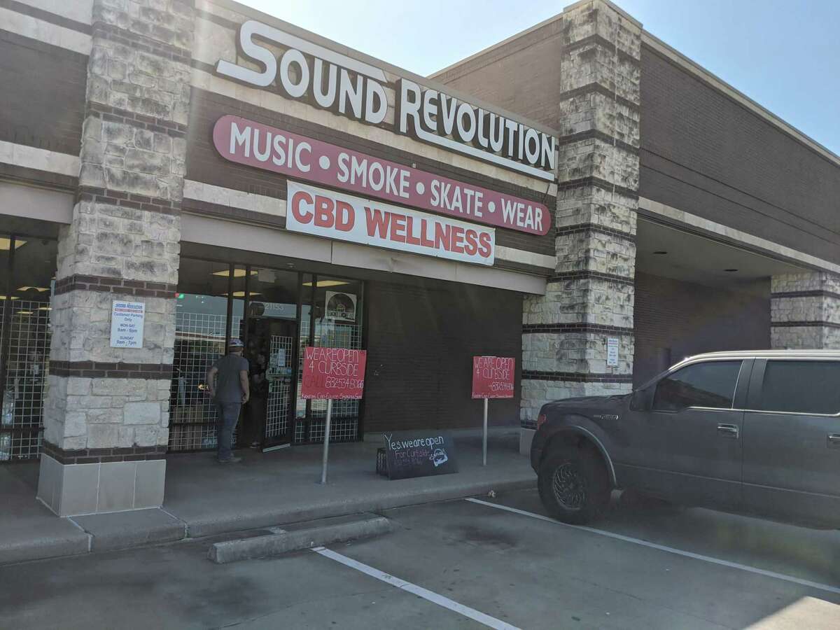 Willowbrook Mall stores among northwest Houston retailers to reopen