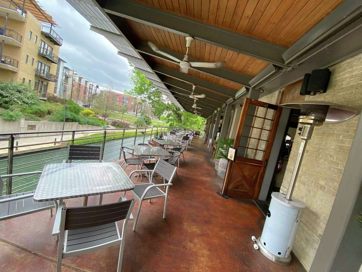 New outdoor bar, restaurant, hitting downtown San Antonio’s River Walk