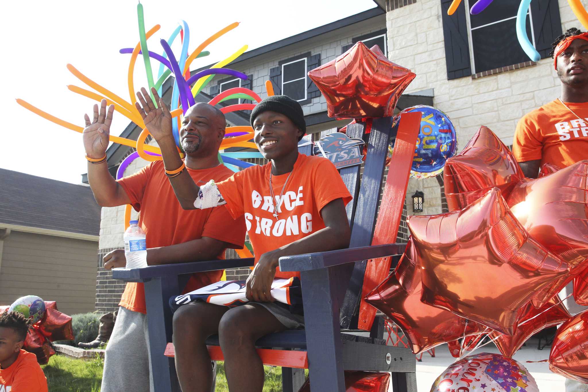 Still 'Bryce Strong': Students celebrate teen whose football career was ...