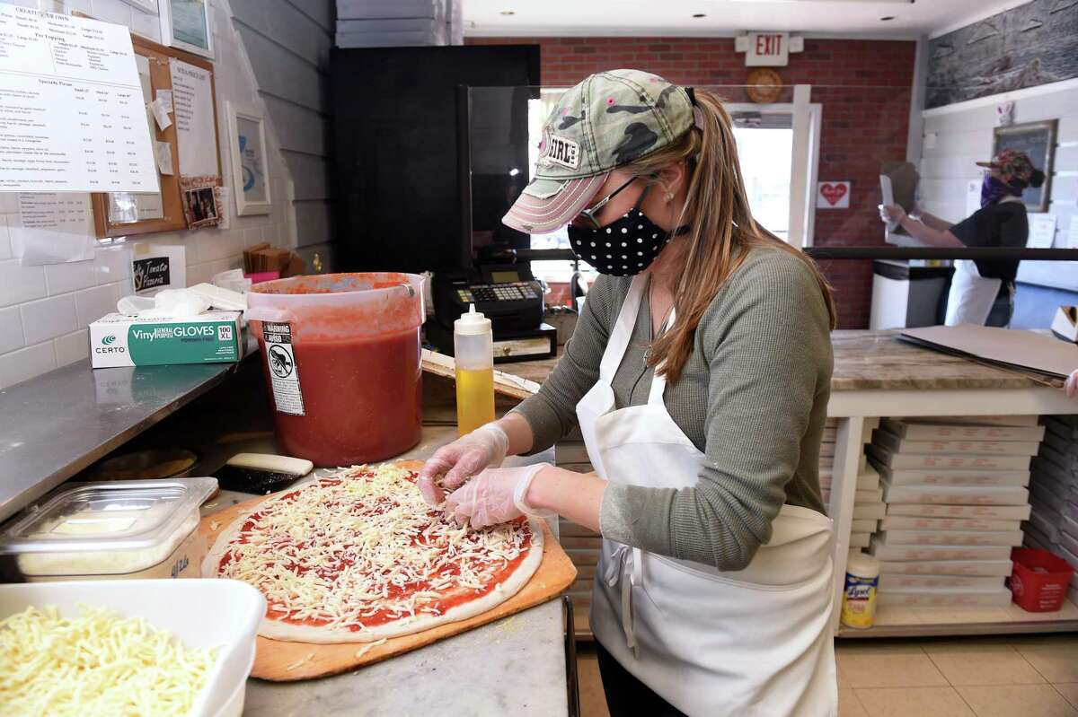 This West Haven pizza shop stayed in the family, business remains strong