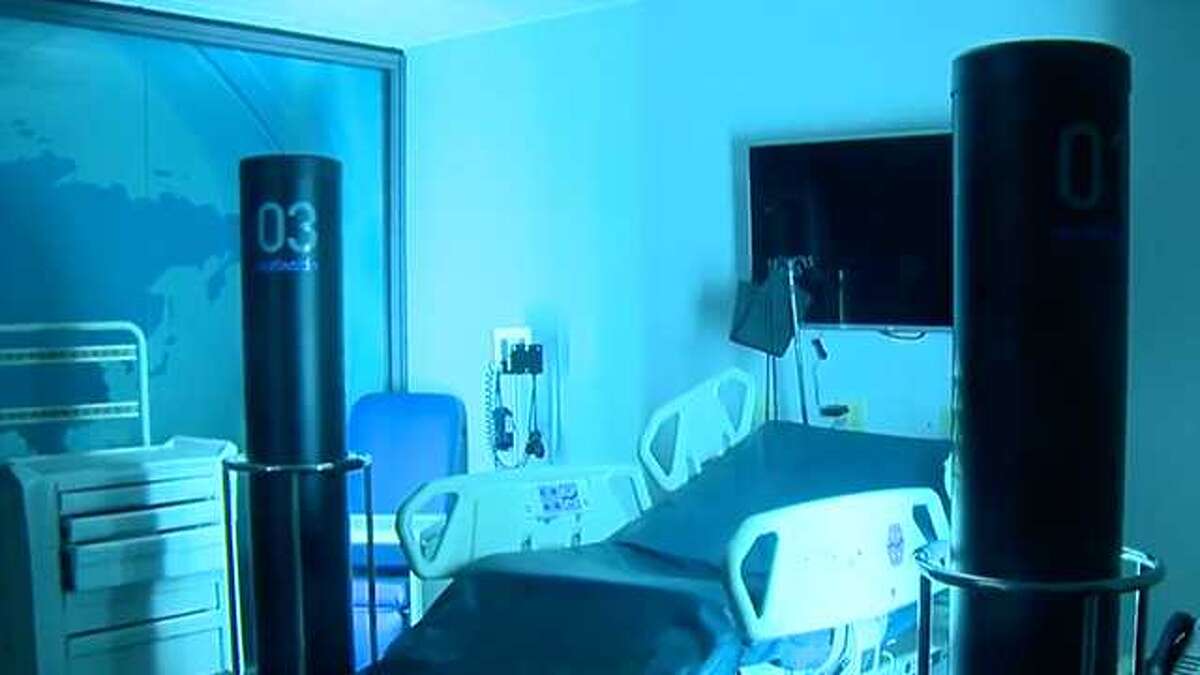 Company uses UV light to disinfect hospital rooms