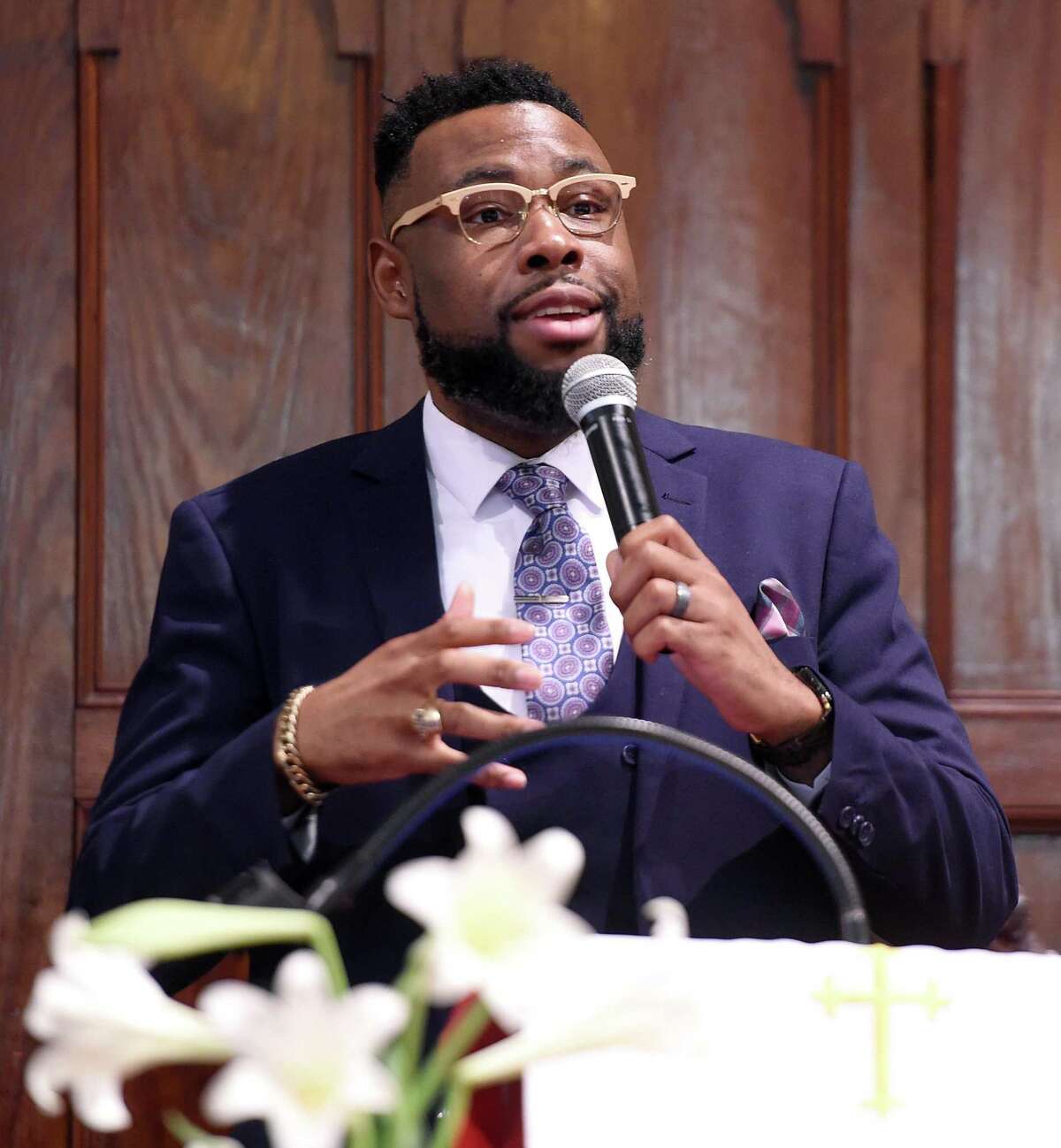 Rev. Kelcy G. L. Steele leads the Hope for Healing Community Prayer Service at Varick Memorial AME Zion Church in New Haven on April 28, 2019.