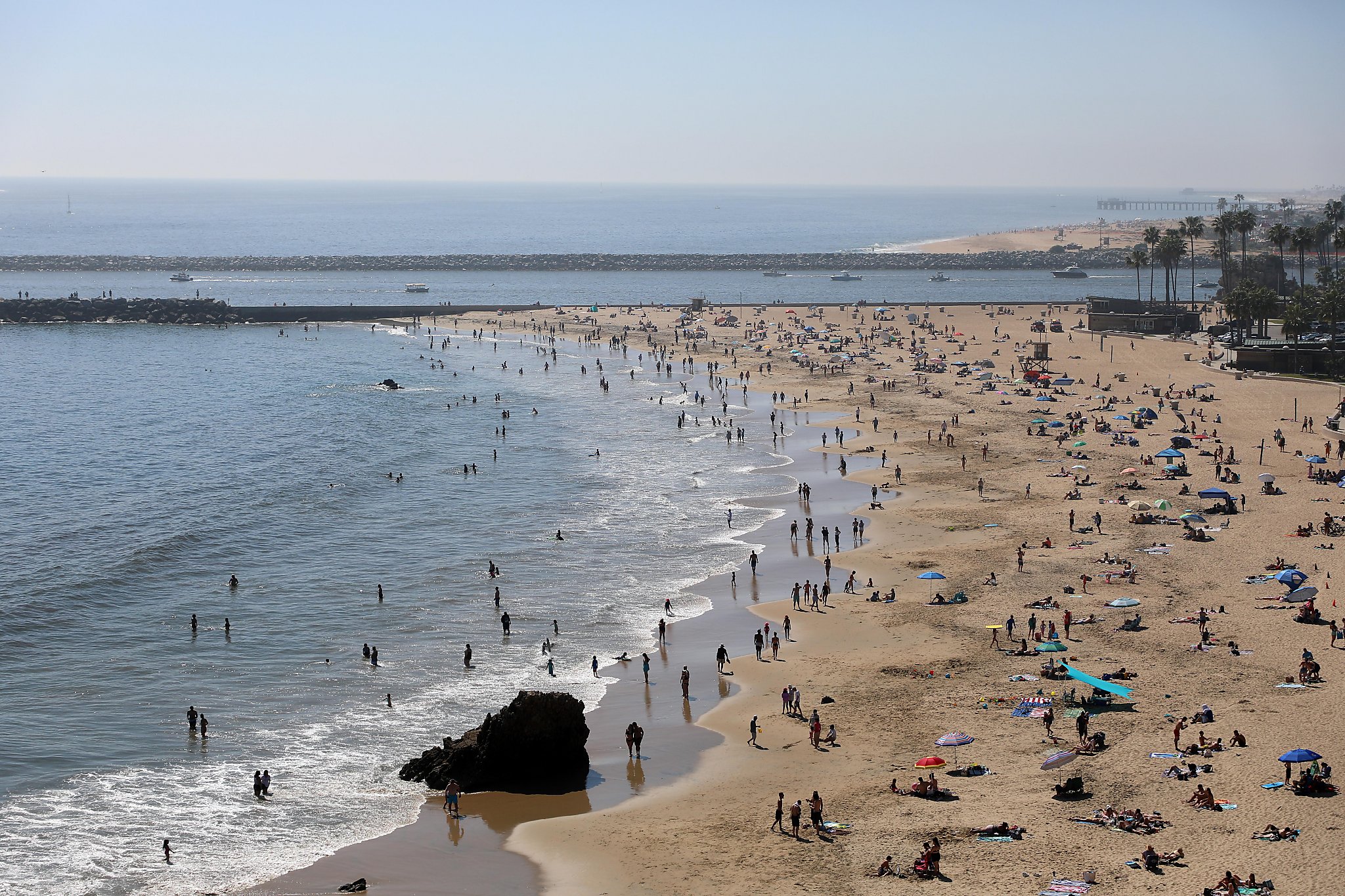 Gov. Newsom orders closure of beaches only in Orange County