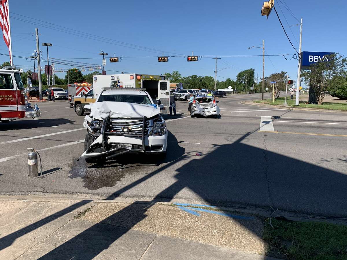 Orange PD officer involved in 4vehicle wreck