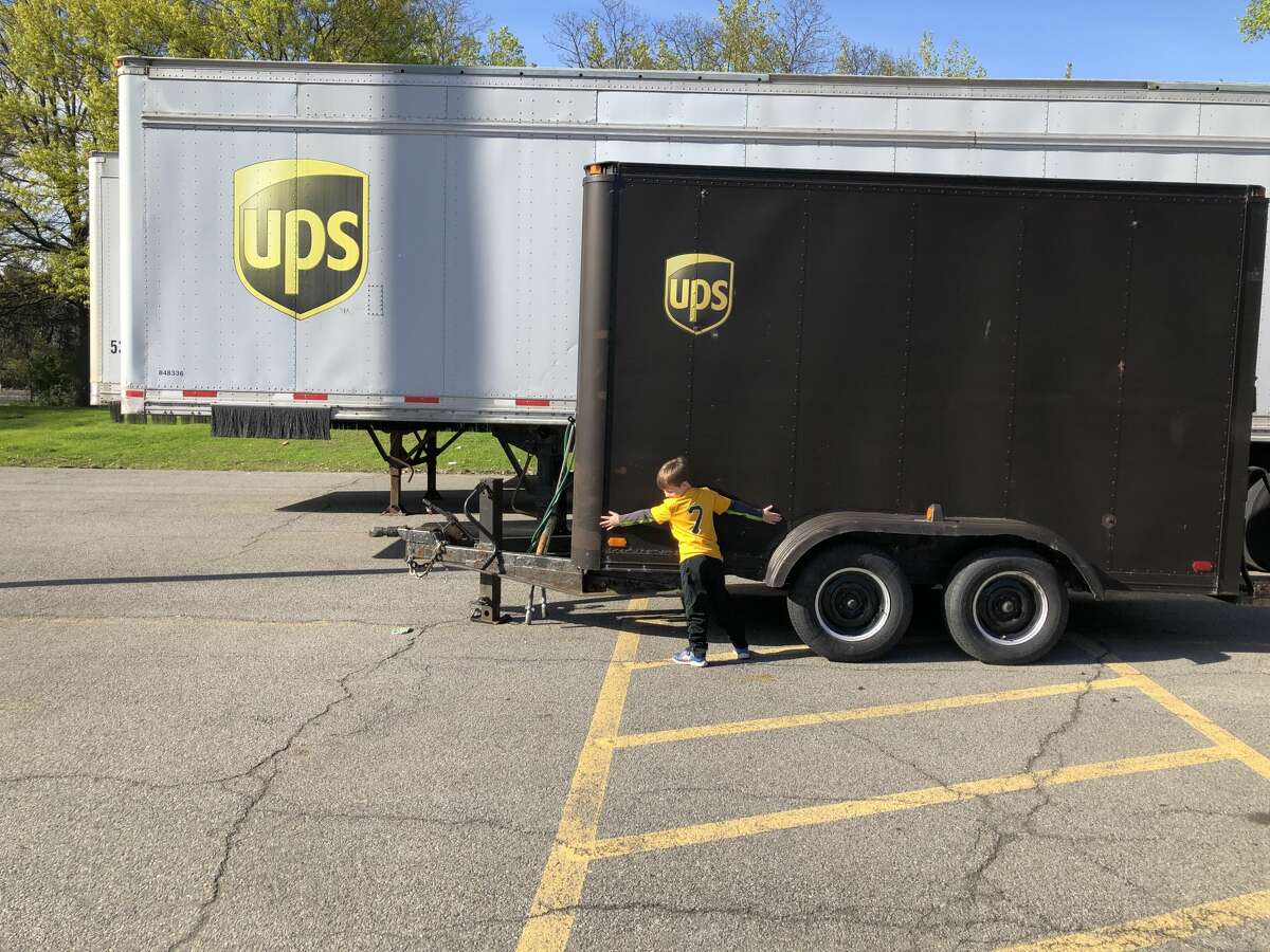 Jack Mahar loves delivery trucks and the people who drive them. The 5-year-old’s idea? To set up a refreshment stand, of sorts, for delivery drivers.