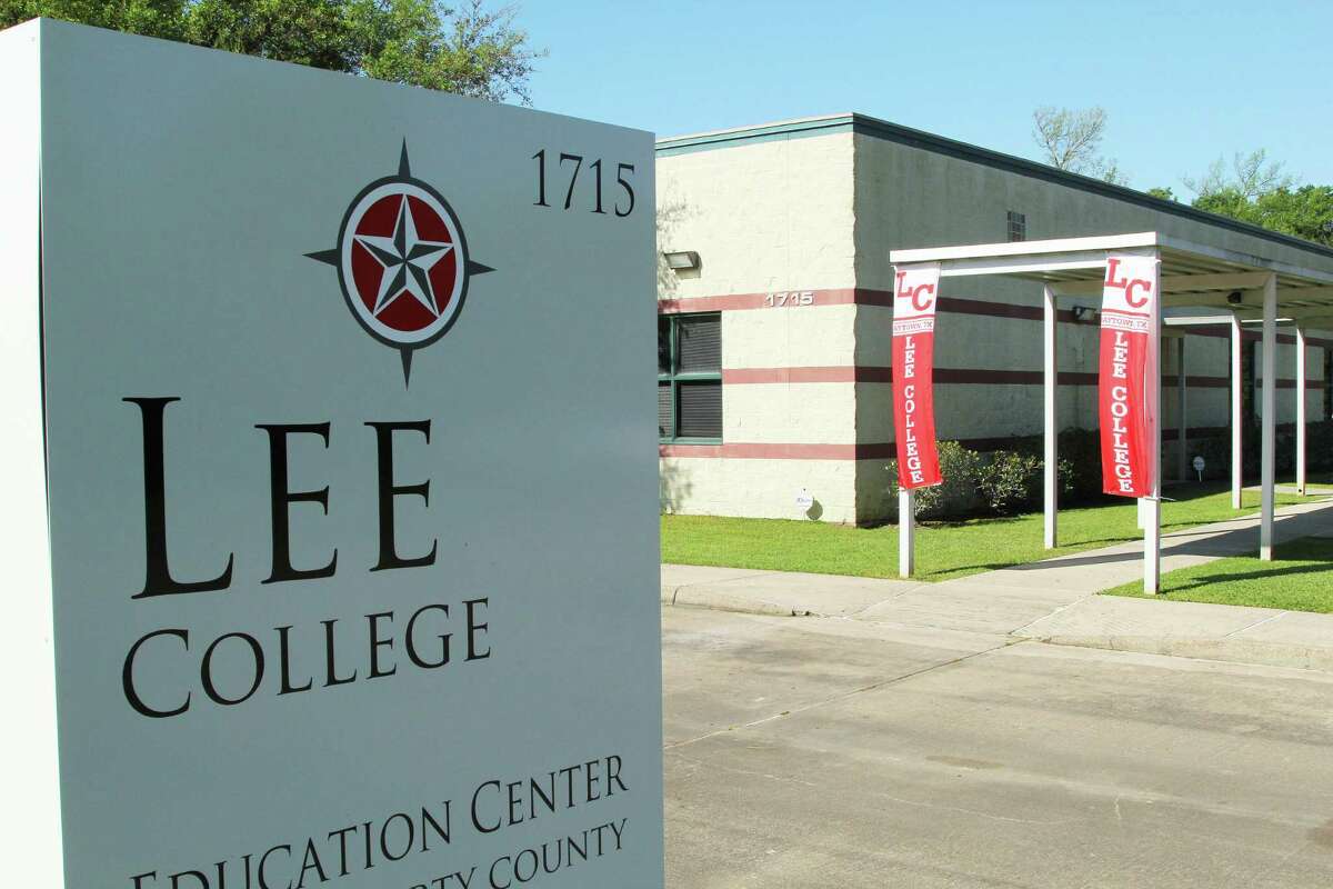 Federal coronavirus funds allow Lee College to offer free summer