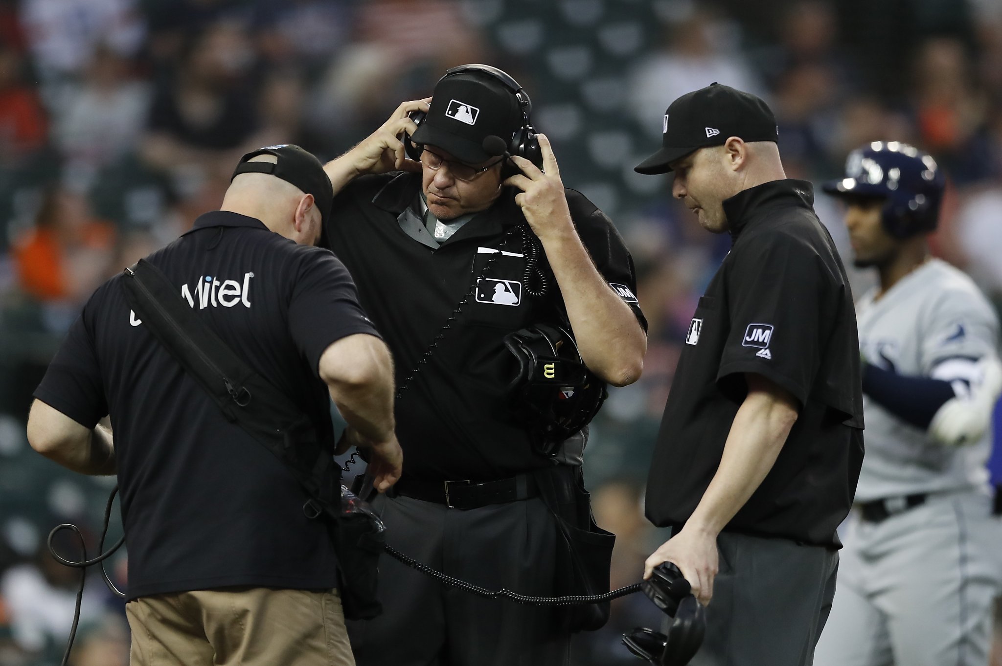 MLB Replica Long Sleeve Umpire Shirts, Officials Plus