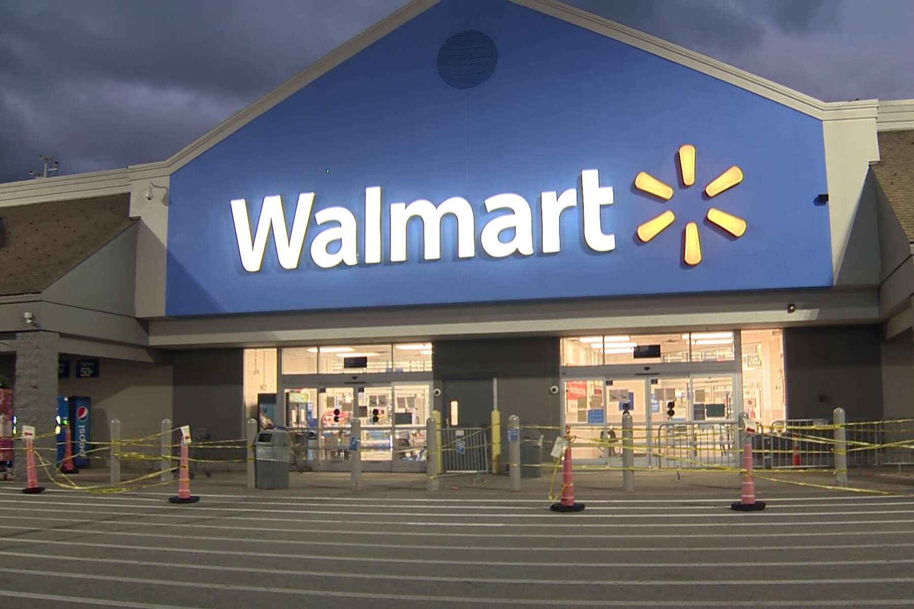 Walmart, Best Buy among major retailers that will be closed on Thanksgiving  this year