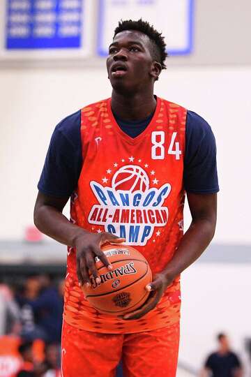 Adama Sanogo A Talented Big Man Out Of New Jersey Commits To