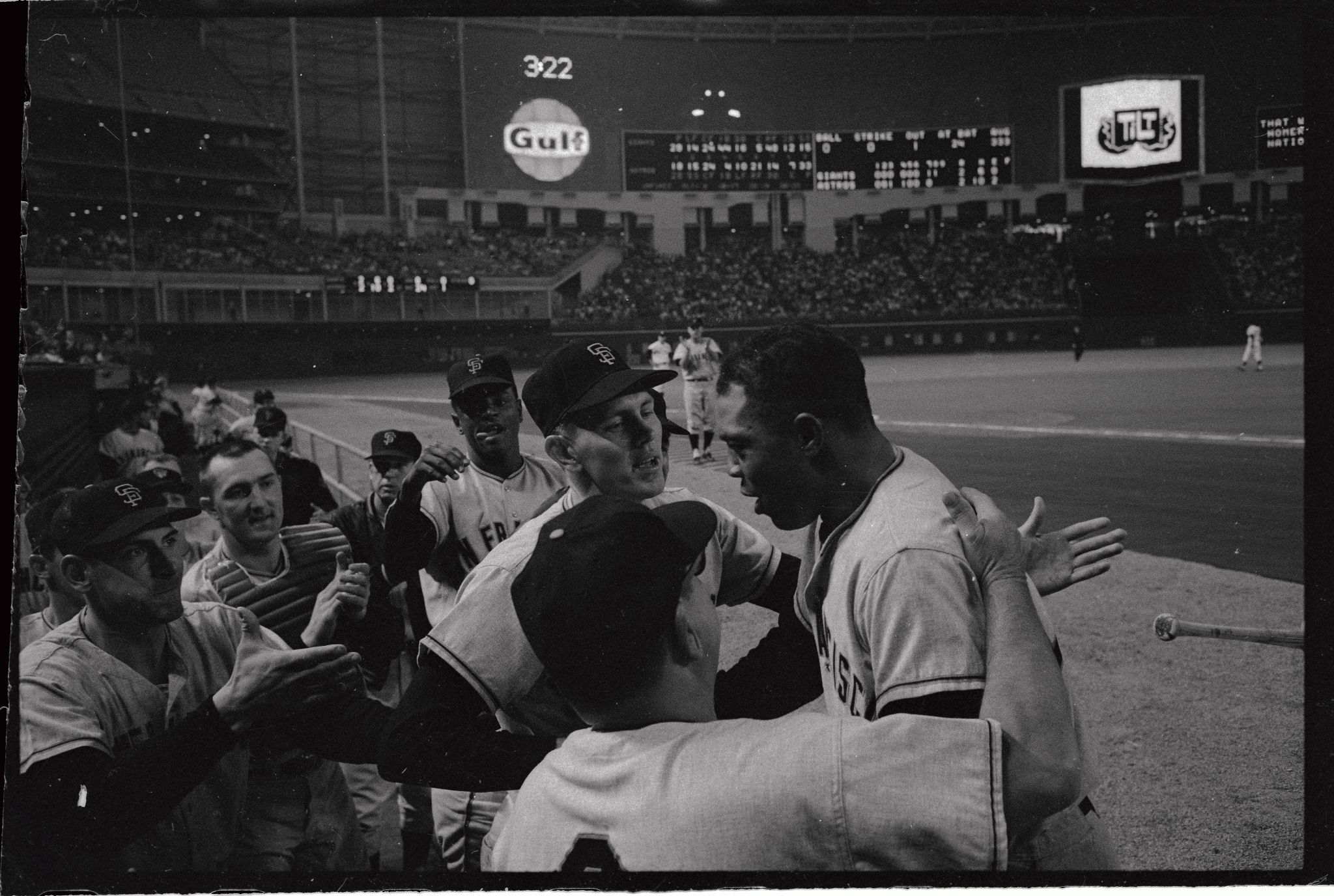 Meet the baker behind Willie Mays' 569 pound cake