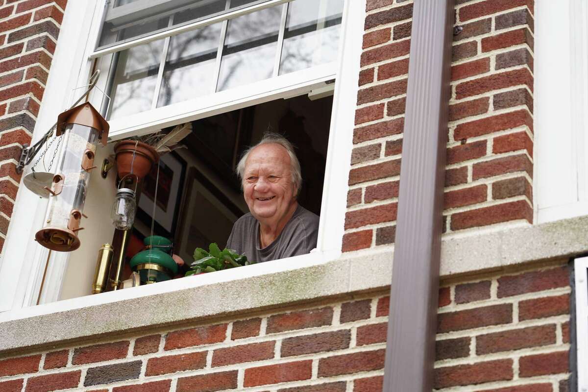 Teamwork makes the dream work in New Canaan, seniors get fed