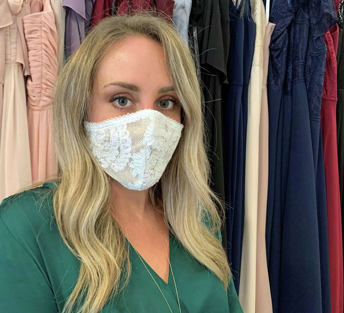 How CT wedding professionals make it fun for brides to shop during