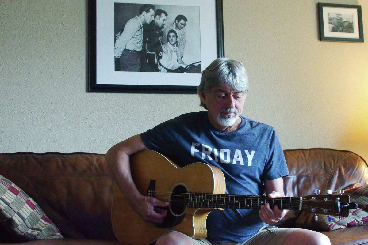 Musician Randy Meadows of Pasadena was playing weekly gigs throughout the Bay Area when the novel coronavirus shut down group gatherings. He’s since been performing virtual concerts for thousands of viewers from his living room each Saturday at 7 p.m., jamming with fiddler “Bad Boy” Horan of League City.