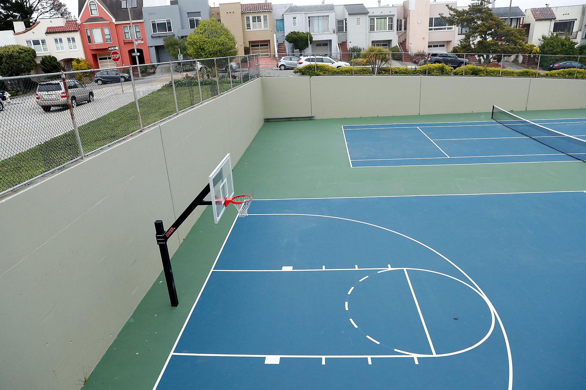 Sf S Miraloma Among Storied Playground Hoops Hotspots Idled By Coronavirus