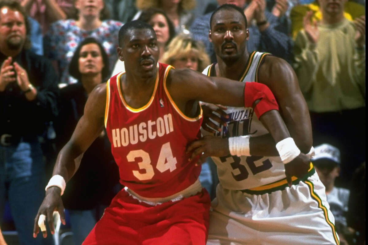 Hakeem Olajuwon and Karl Malone both had big games in the series finale, but it was the Rockets who moved on after outlasting the Jazz in Game 5 of their 1995 first-round series.