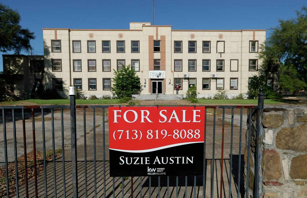 The East Texas Dream Center building is seen, Wednesday, May 6, 2020, in Conroe. The 57,000 square-foot space built in 1936, which was originally the Montgomery County Hospital, is listed for $1.75 million. As of 2018, the space had 700 fire code violations and over 170 building code violations.