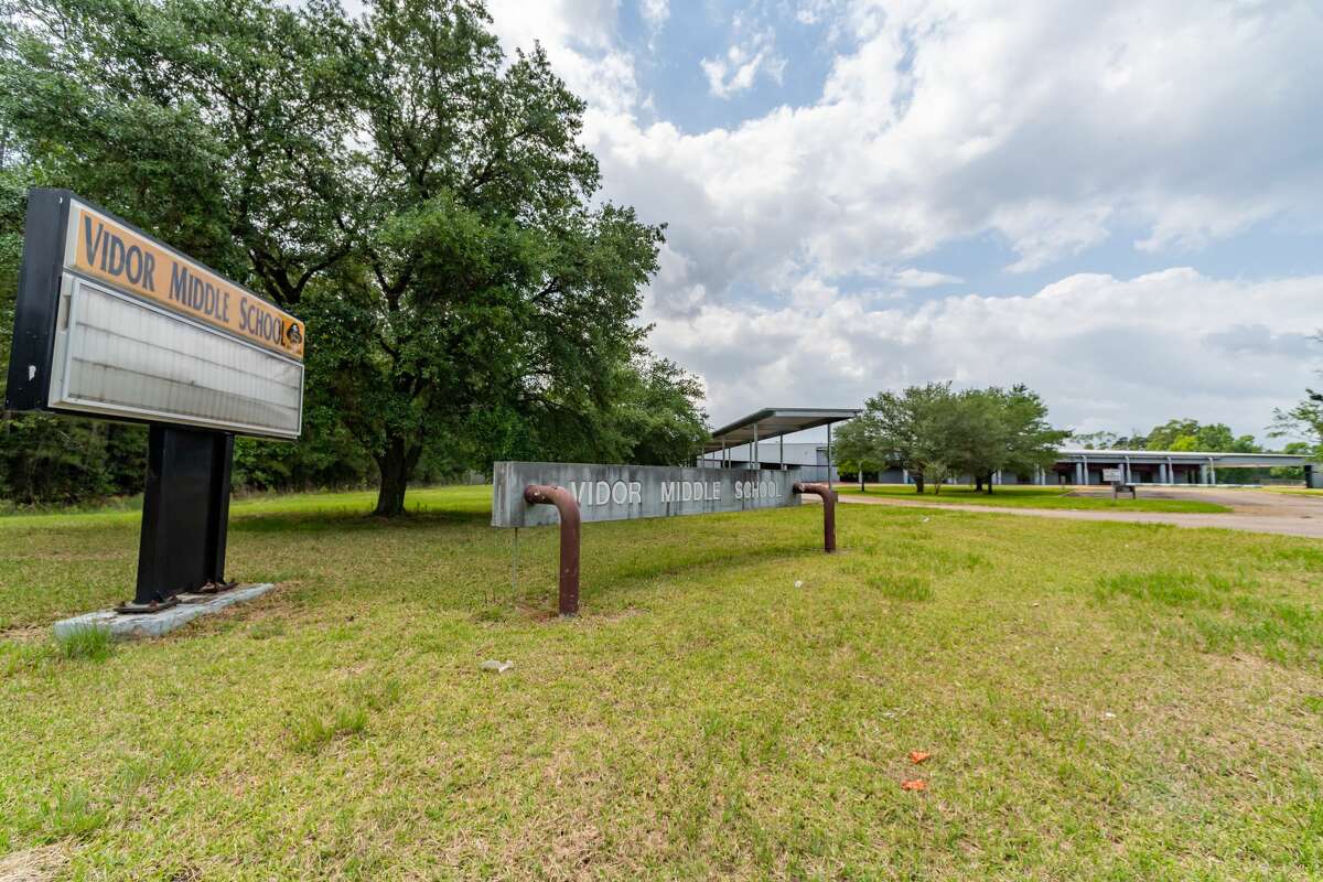 Vidor Middle School stands empty waiting for FEMA to approve the funds to replace it. The delayed projects at Oak Forest Elementary School and Vidor Middle School are coming up on three years since they were flooded in Hurricane Harvey. Photo made on May 8, 2020. Fran Ruchalski/The Enterprise