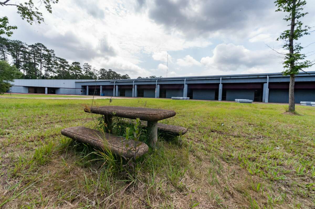 Vidor Middle School stands empty waiting for FEMA to approve the funds to replace it. The delayed projects at Oak Forest Elementary School and Vidor Middle School are coming up on three years since they were flooded in Hurricane Harvey. Photo made on May 8, 2020. Fran Ruchalski/The Enterprise