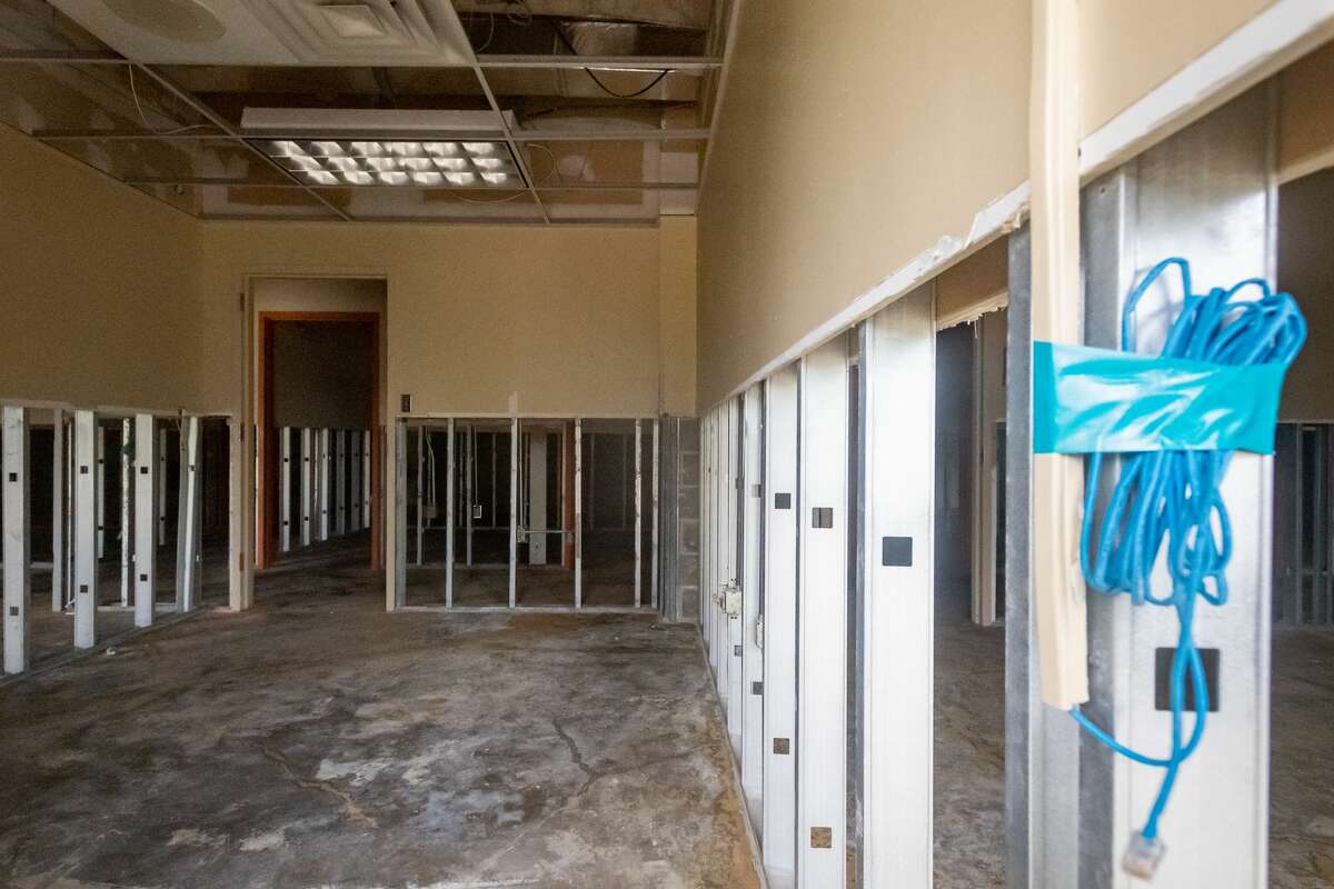 Vidor Middle School stands empty waiting for FEMA to approve the funds to replace it. The delayed projects at Oak Forest Elementary School and Vidor Middle School are coming up on three years since they were flooded in Hurricane Harvey. Photo made on May 8, 2020. Fran Ruchalski/The Enterprise