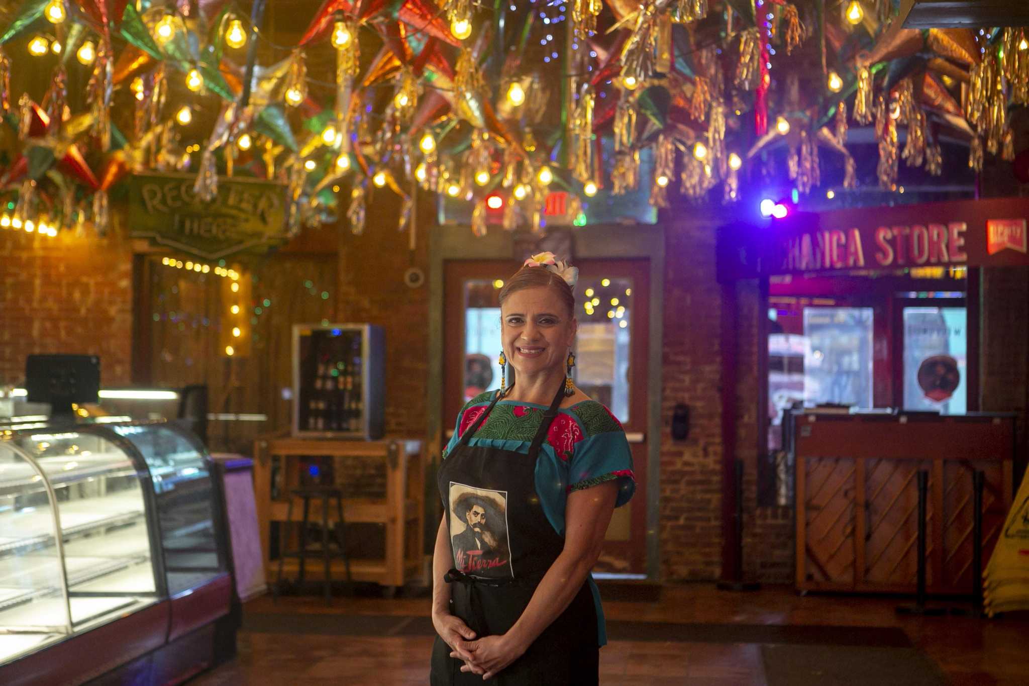 San Antonio's iconic Mi Tierra is reopen for dine-in, but is not ...