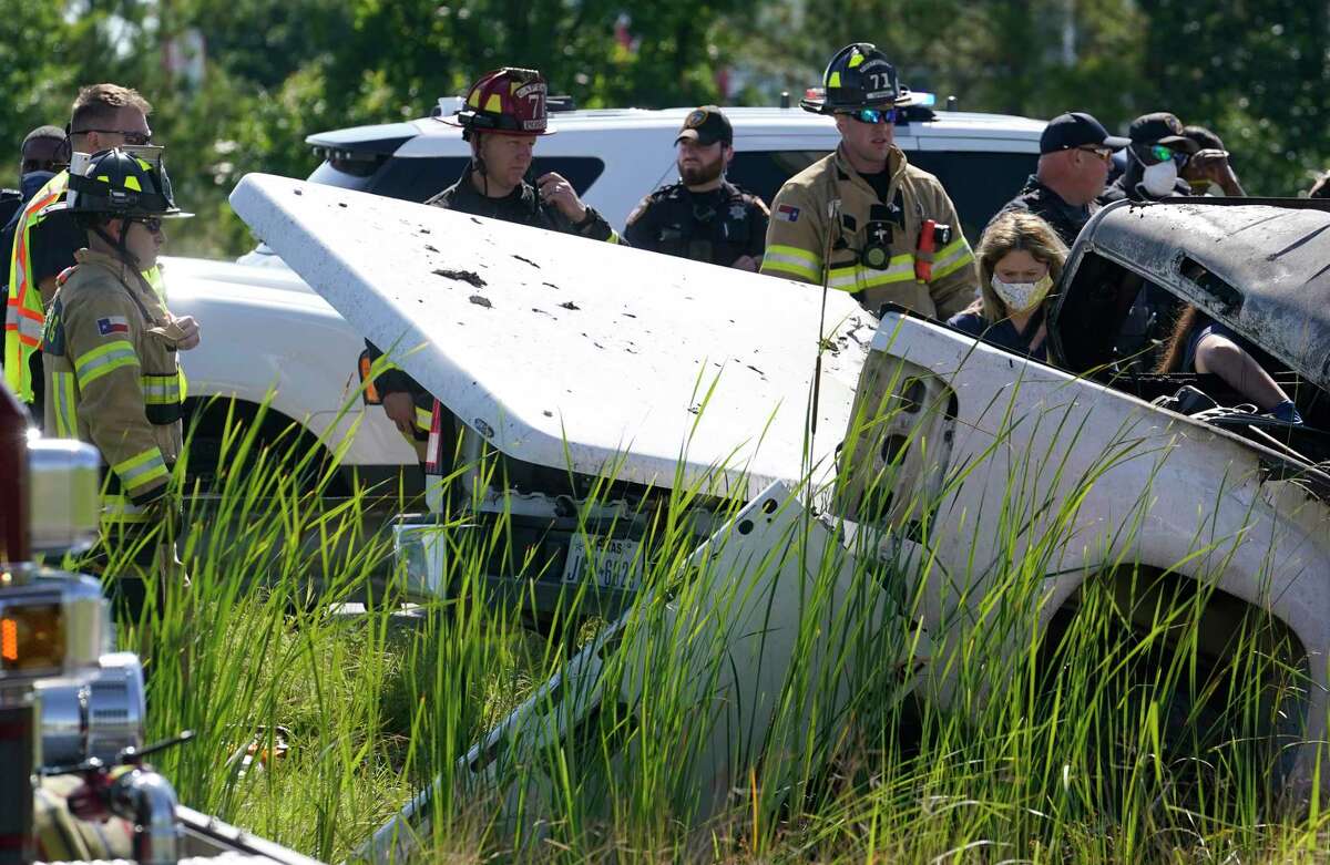 Three dead in fiery crash near Spring