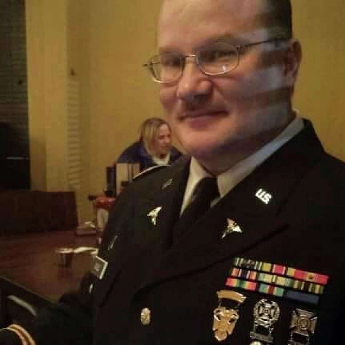 Answering the call, a past Midland resident travels to Detroit to help  hospital staff