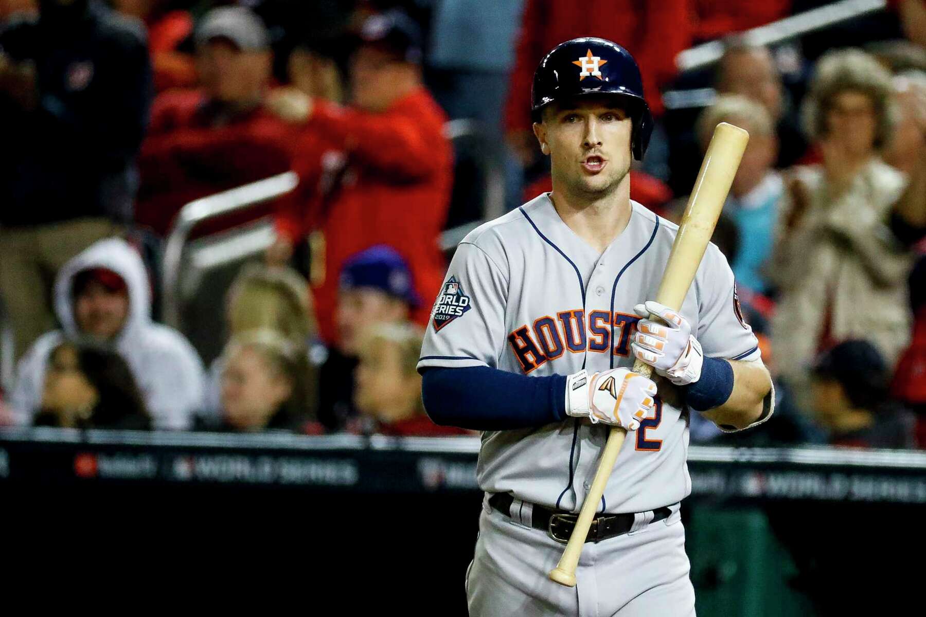 Alex Bregman, wife suing San Antonio resort after wedding canceled