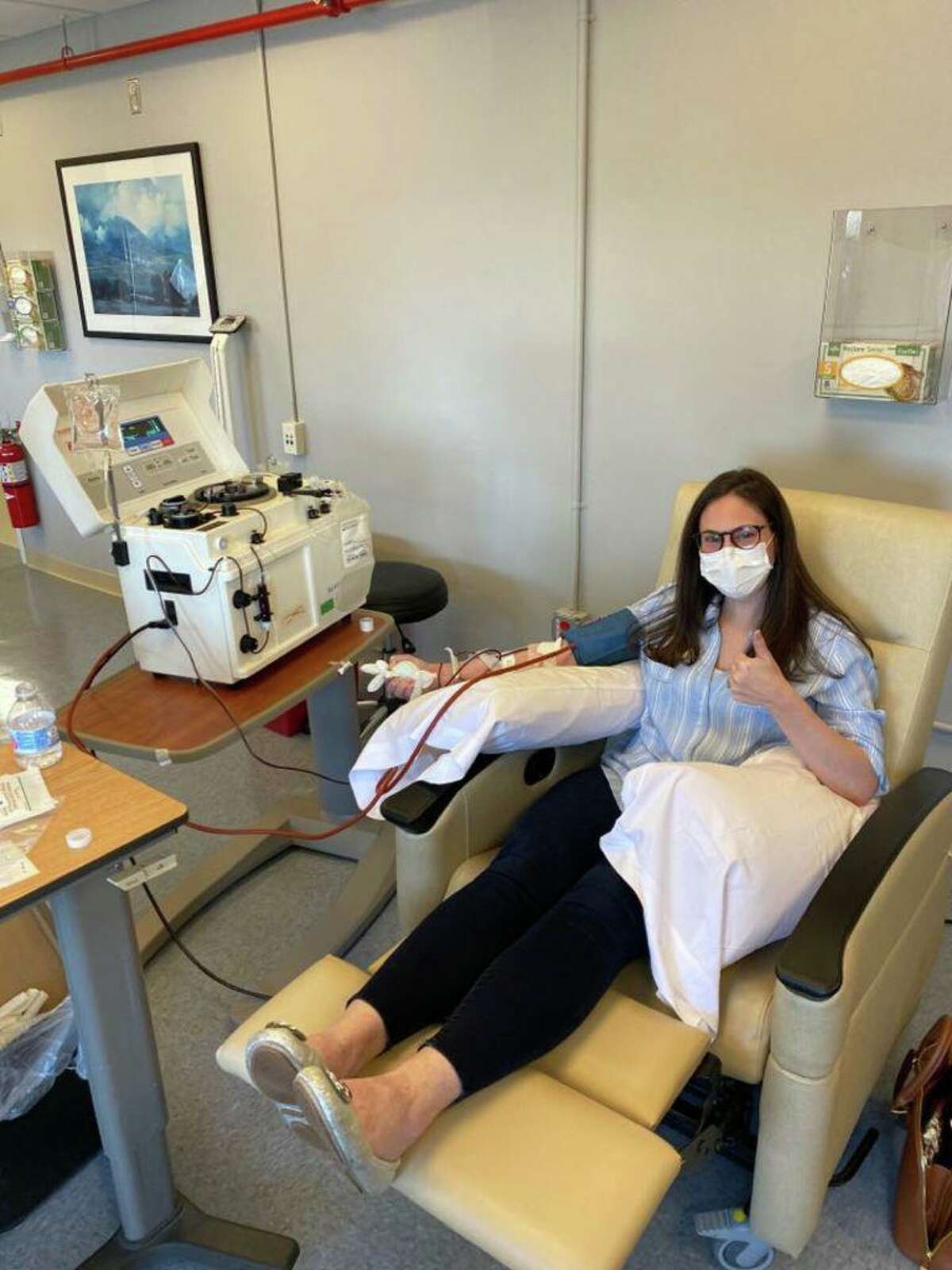 ‘Cautious enthusiasm’ for plasma treatment in CT coronavirus cases