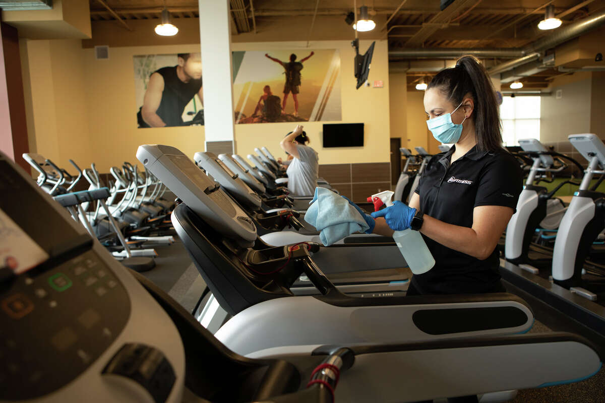 24 Hour Fitness to permanently close 7 clubs in Seattle area