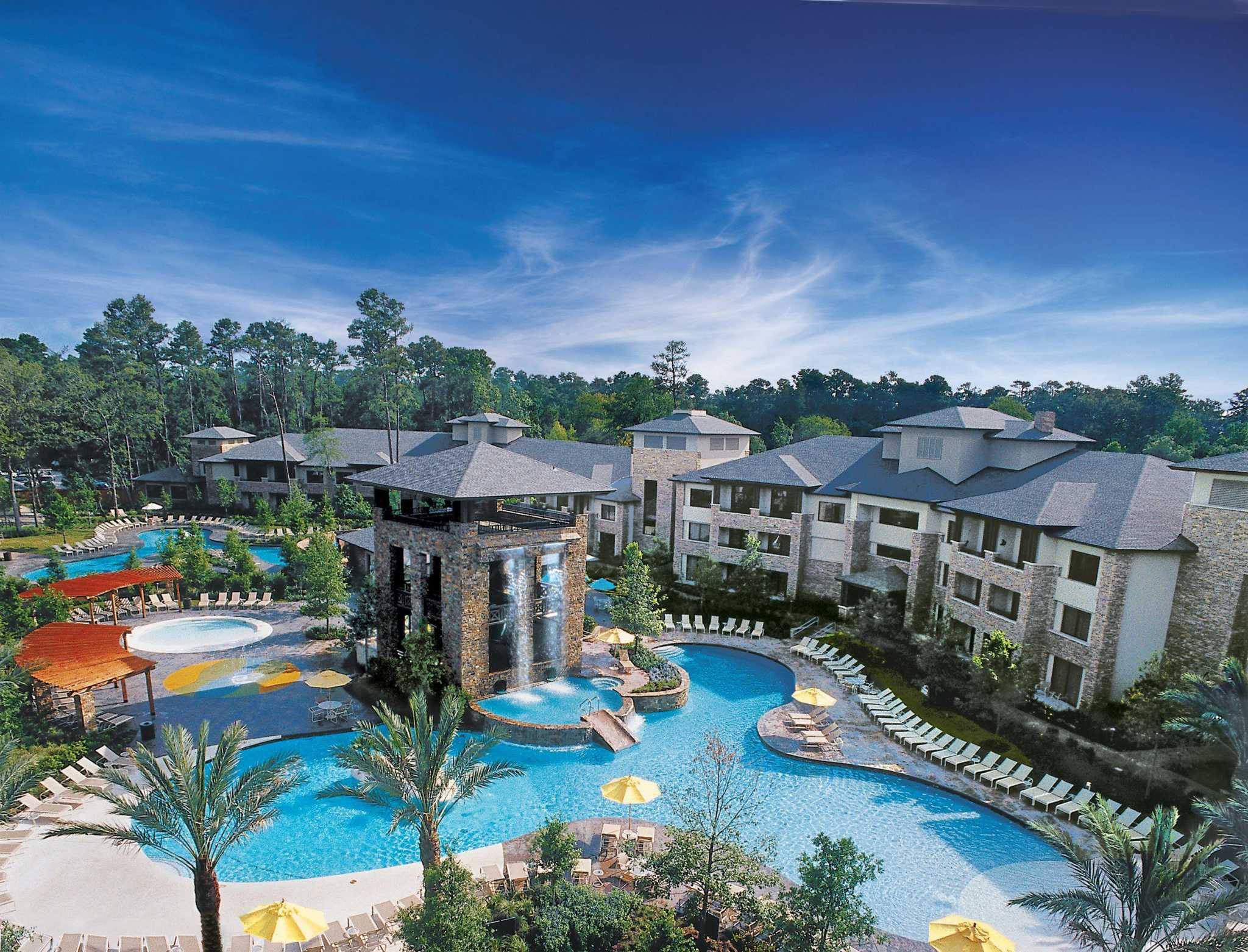 Contemporary Hotel in The Woodlands, Texas