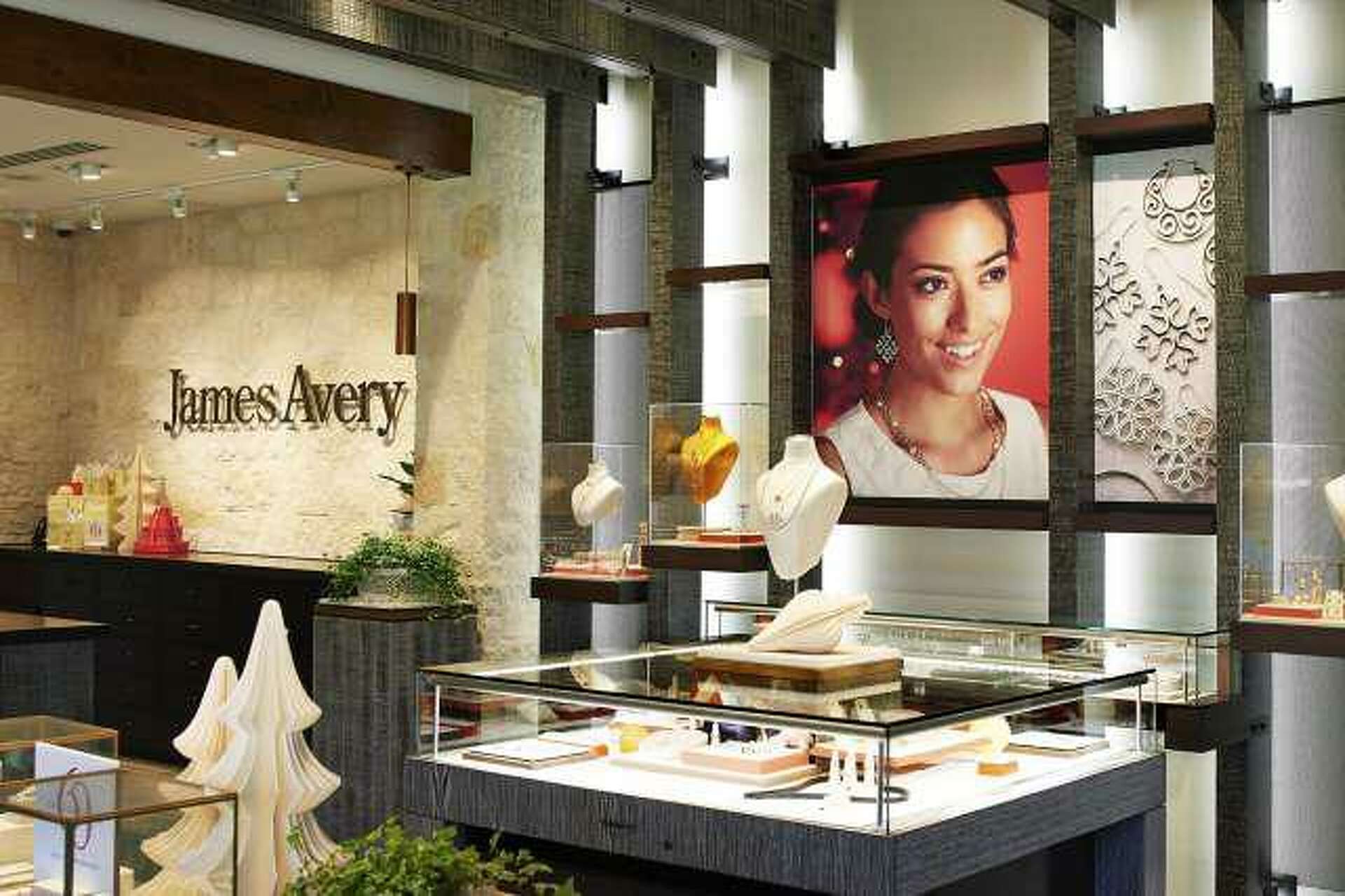 Avery jewelry store deals