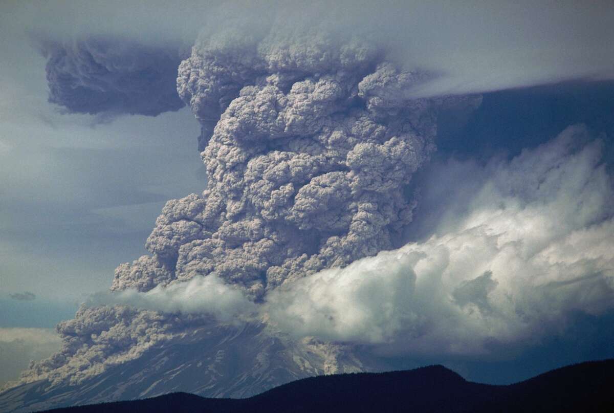 Anniversary visits to Mount St. Helens: Virtual now, personal later