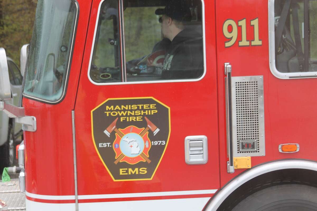 Onekama community celebrates graduates